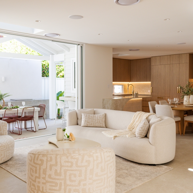 Sestra Beach House Fingal Bay Open plan living