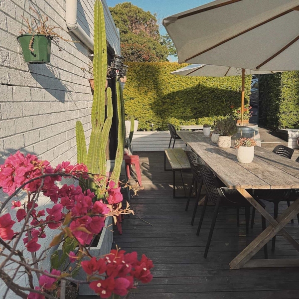 CAFE KIN outdoors
