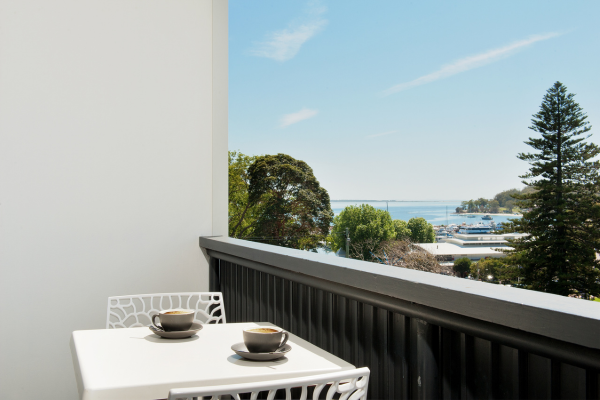escape to port stephens 6