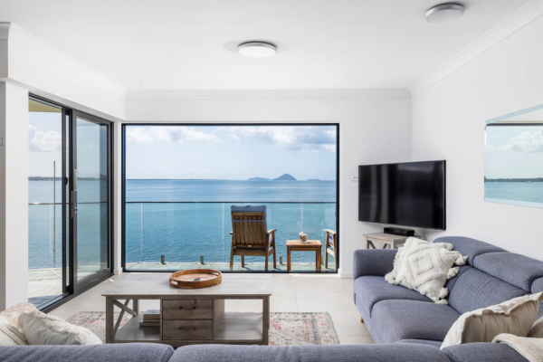 escape to port stephens 9